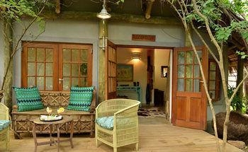 Bakwena Lodge Kasane Buitenkant foto